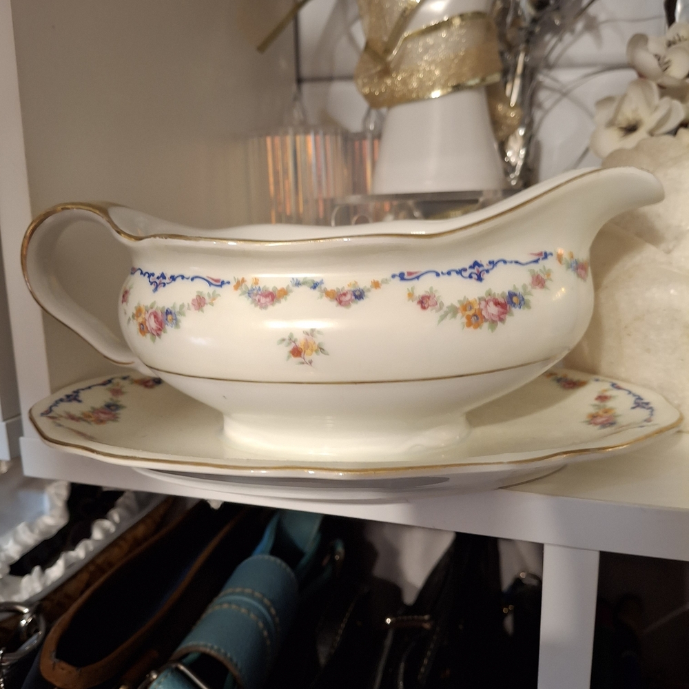 Floral Cream Porcelain Gravy Boat with Attatched Saucer Vintage